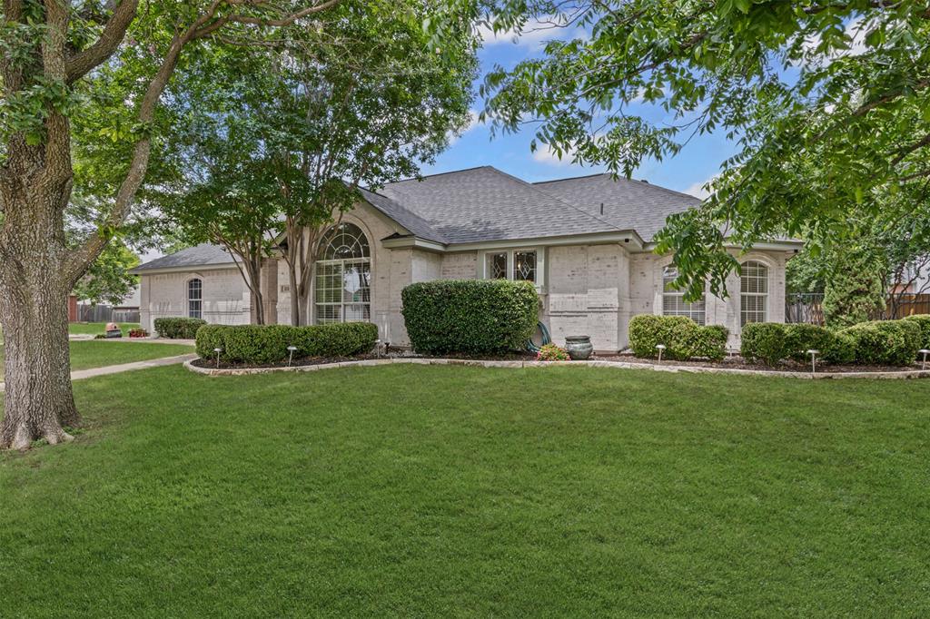 213 Redwood Court