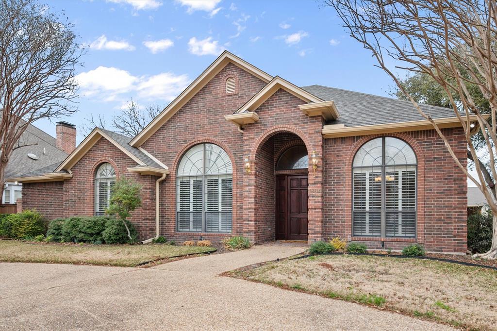 1604 Bridle Path