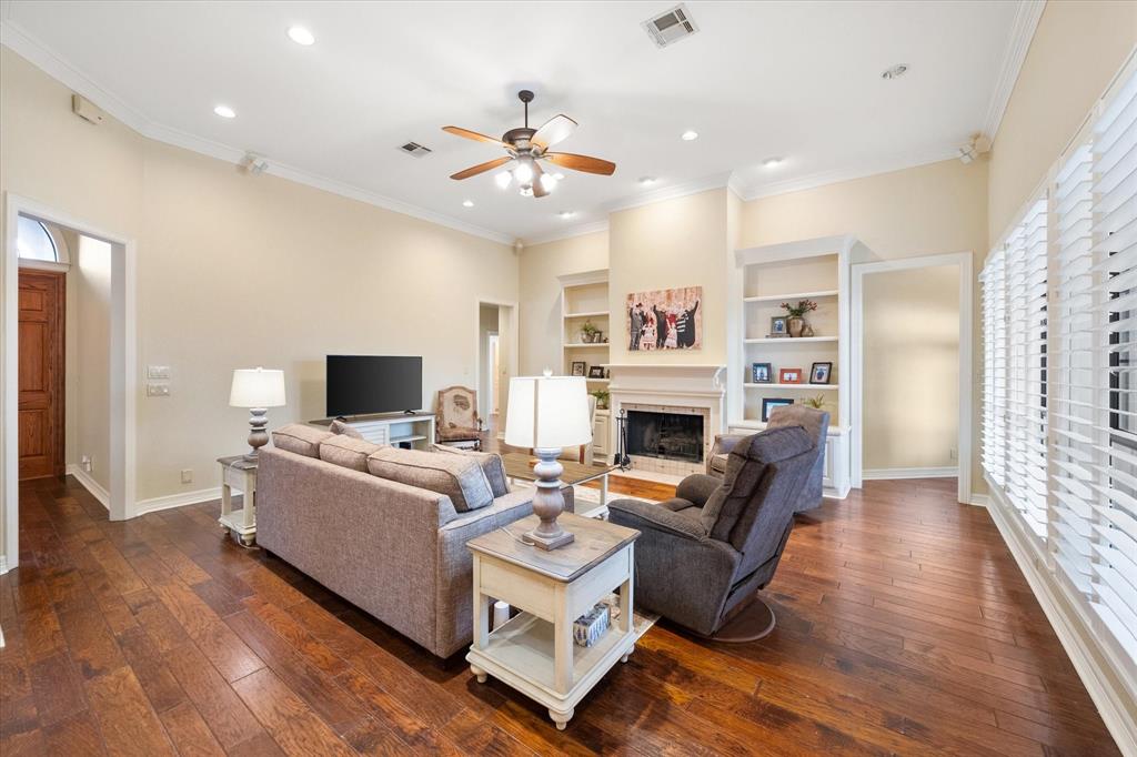 1604 Bridle Path