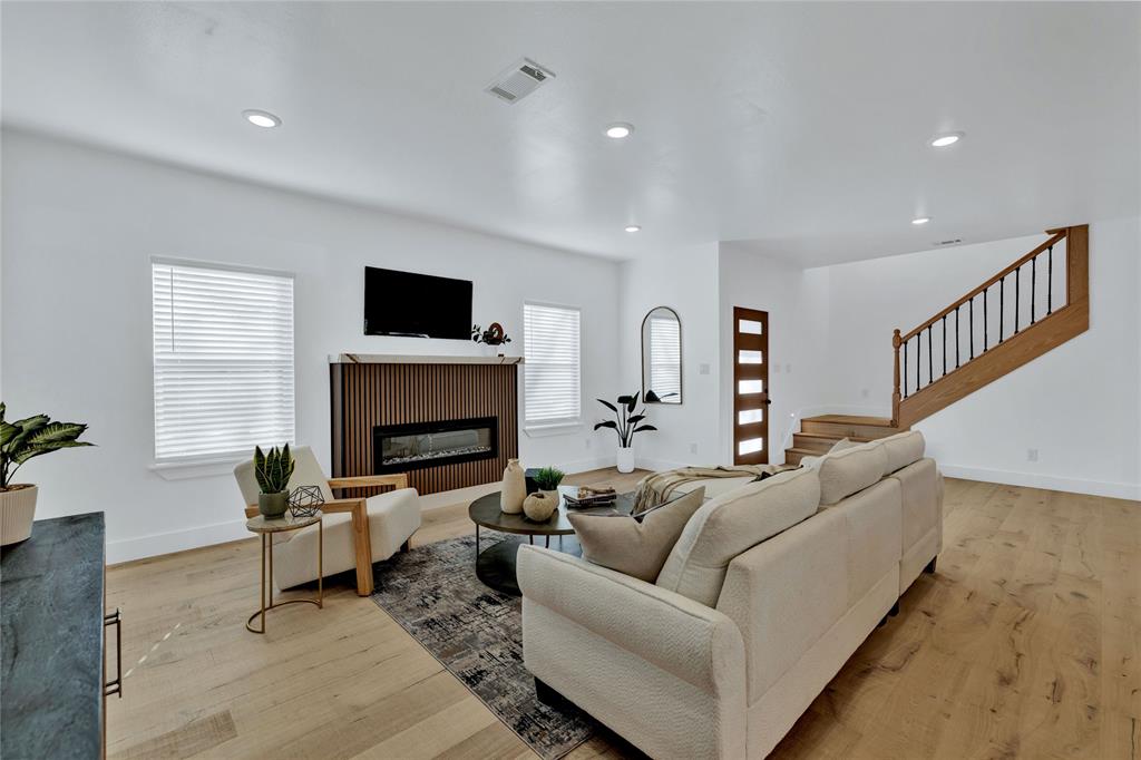 W J S Russell 1st Add - Residential