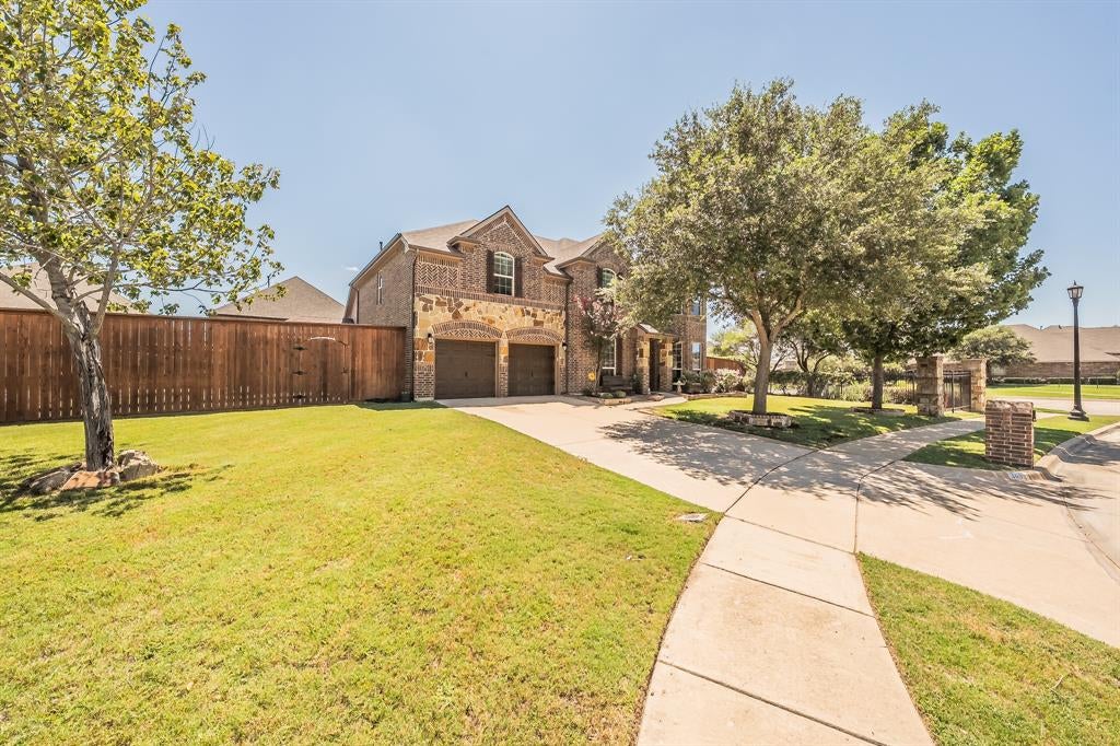 309 Garden Path Lane