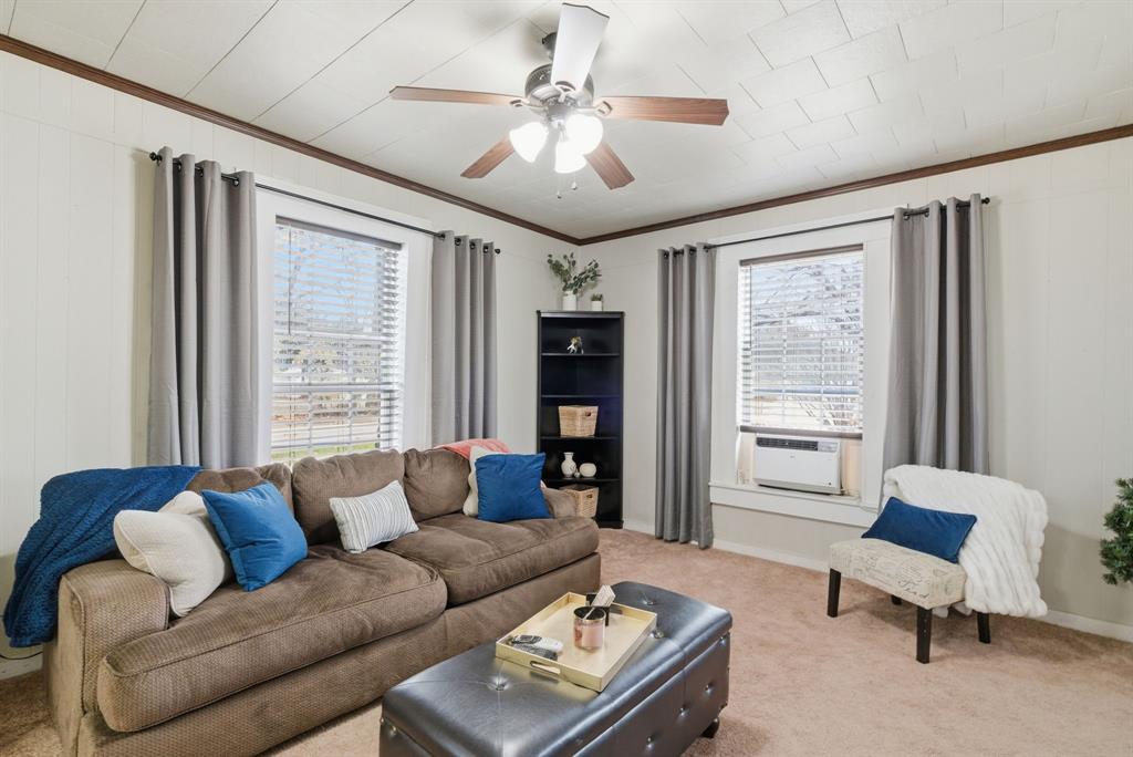 Central Deleon - Residential