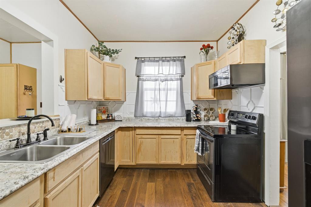 Central Deleon - Residential