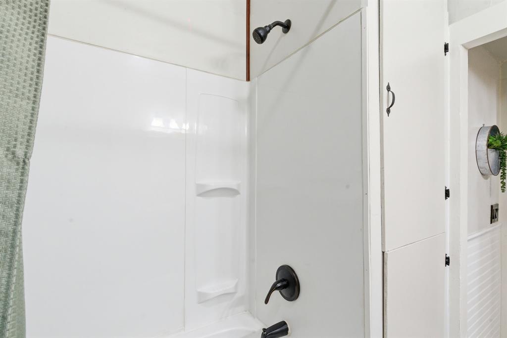 Central Deleon - Residential