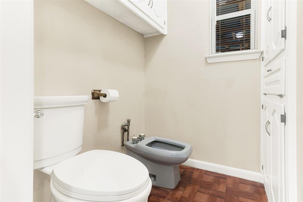 E W Brake - Residential Lease