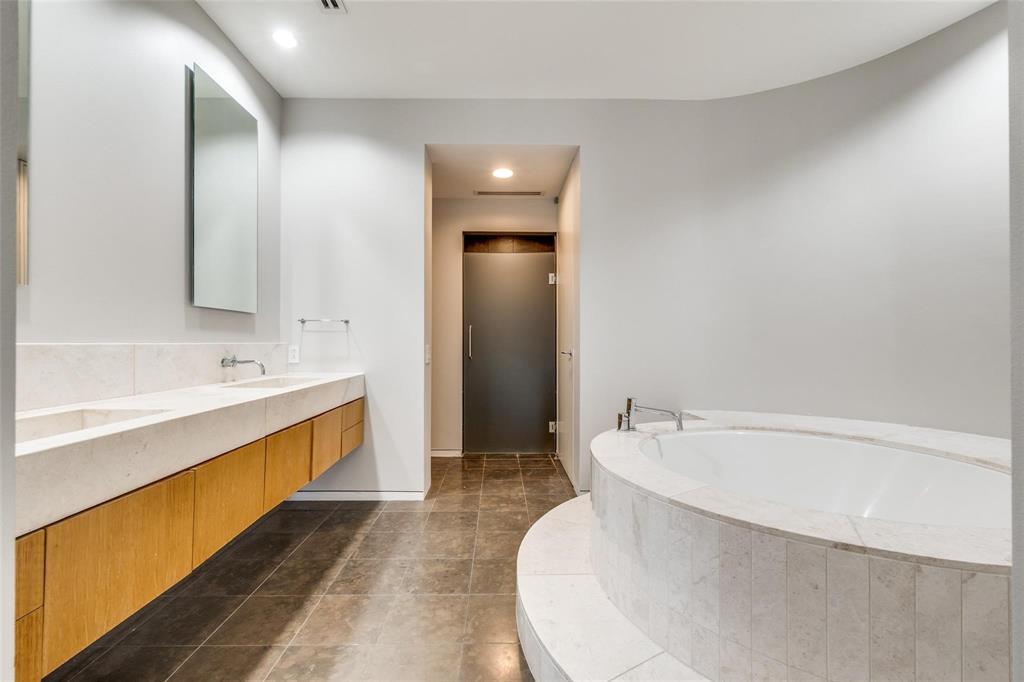 W Residences - Residential