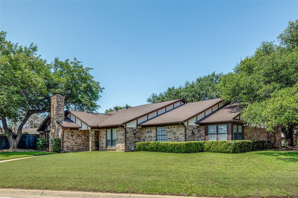 101 Circleview Drive S