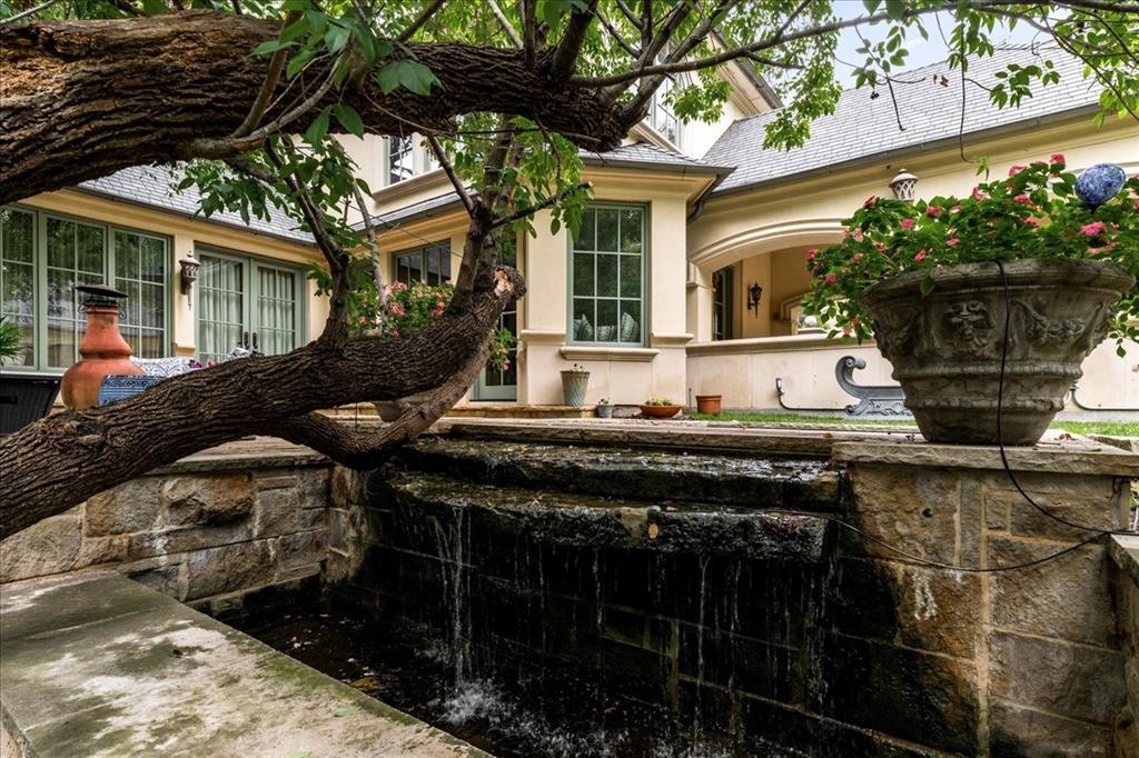 Springpark Central 10 Rev - Residential