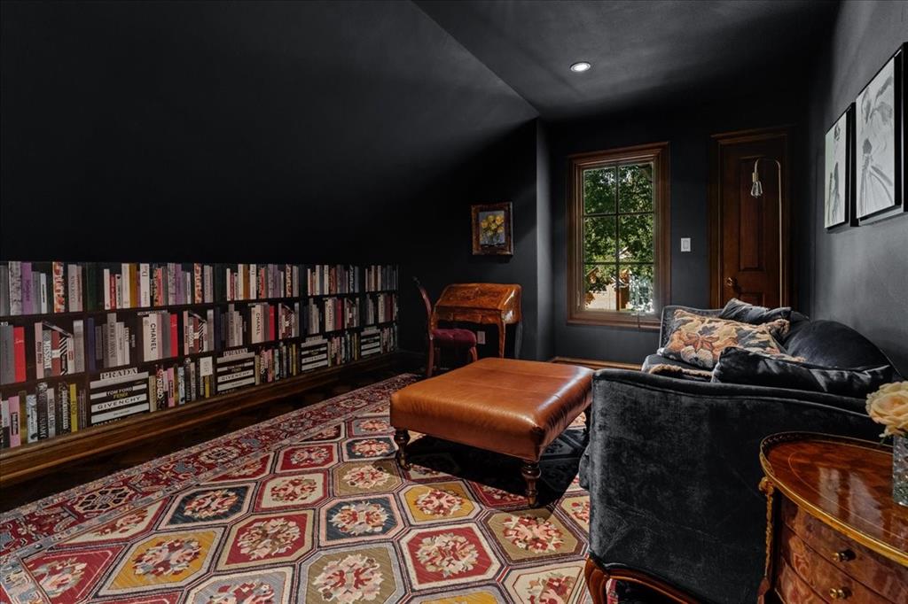 Springpark Central 10 Rev - Residential