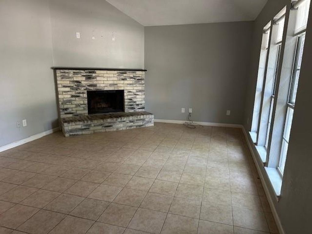 Photo of 1042 Kim Lane, Mesquite, TX 75149 (MLS # 21085296)