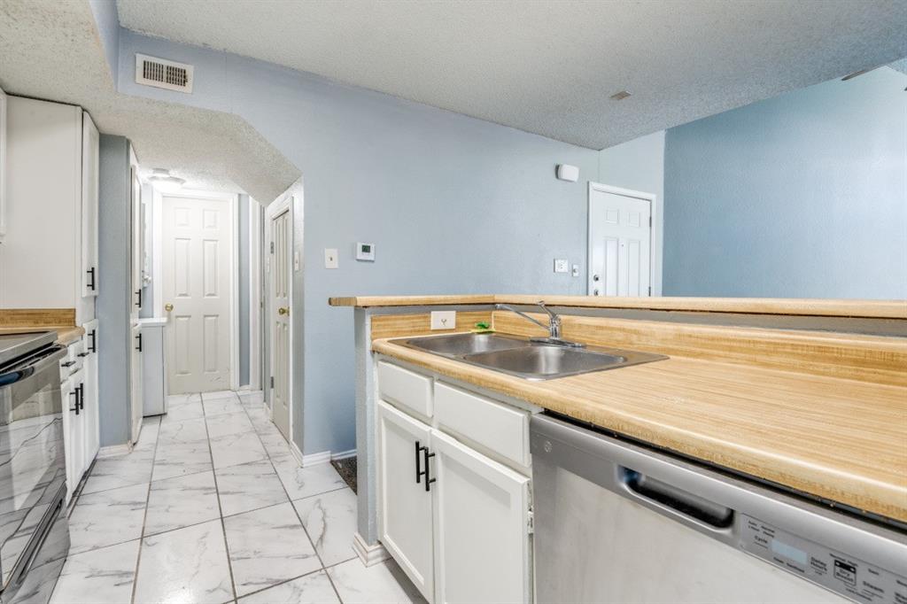 Richland Trace Condos - Residential