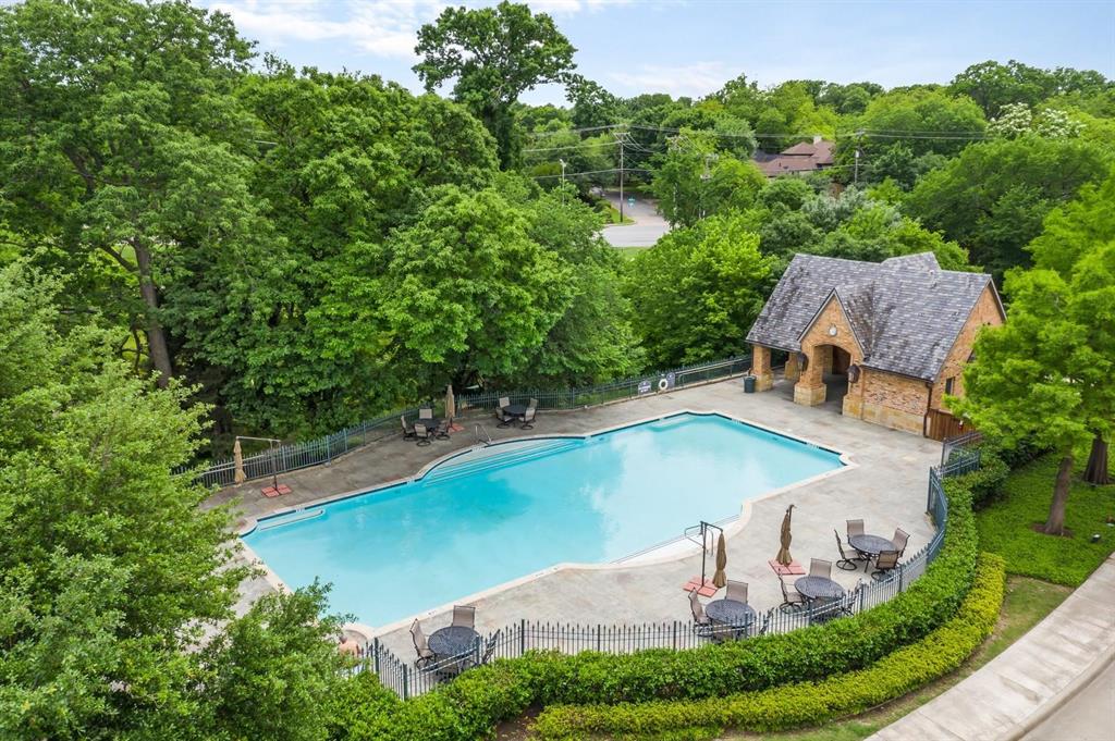 Lake Forest Ph F - Residential