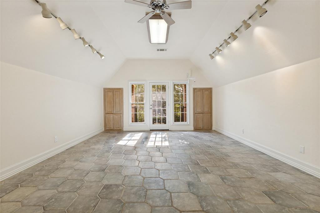 Lake Forest Ph F - Residential
