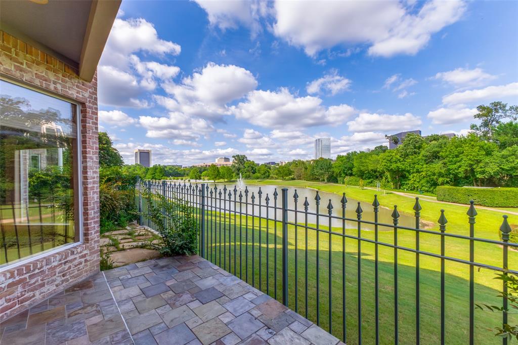 Lake Forest Ph F - Residential