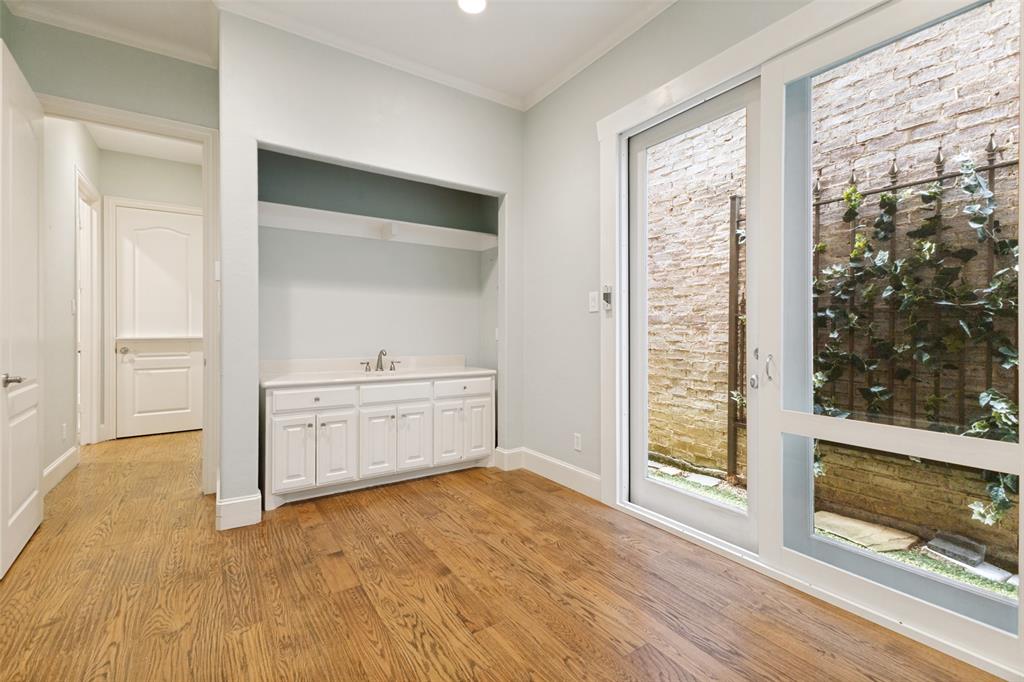 Lake Forest Ph F - Residential