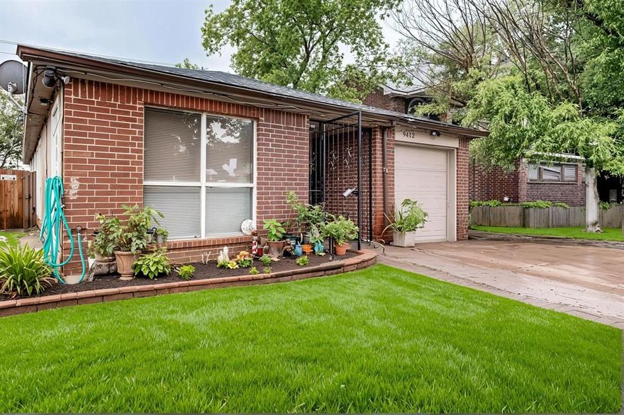 Fall in love with this move-in ready 4-bedroom, 2-bath home in peaceful Woodway Park—just 9 miles from downtown Dallas! Enjoy a bright, inviting layout, a quiet family-friendly street, and the convenience of schools, parks, and shopping just steps away. Easy access to I-30 & US-80 makes commuting a breeze!

Buyer to verify all information, including taxes, schools, and measurements.