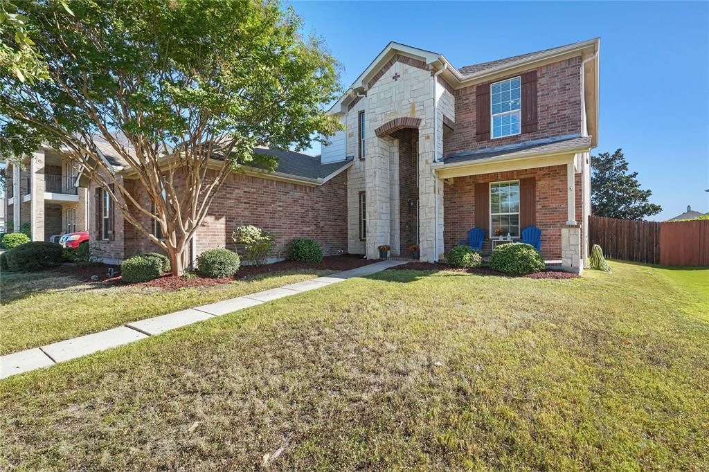 Photo for 704 Beau Drive, Wylie, TX 75098 (MLS # 21089659)
