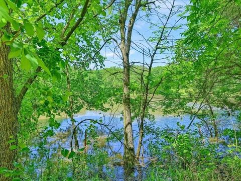 1747 Desvoignes Road Denison TX 75021
