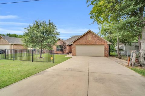 A home in Kennedale