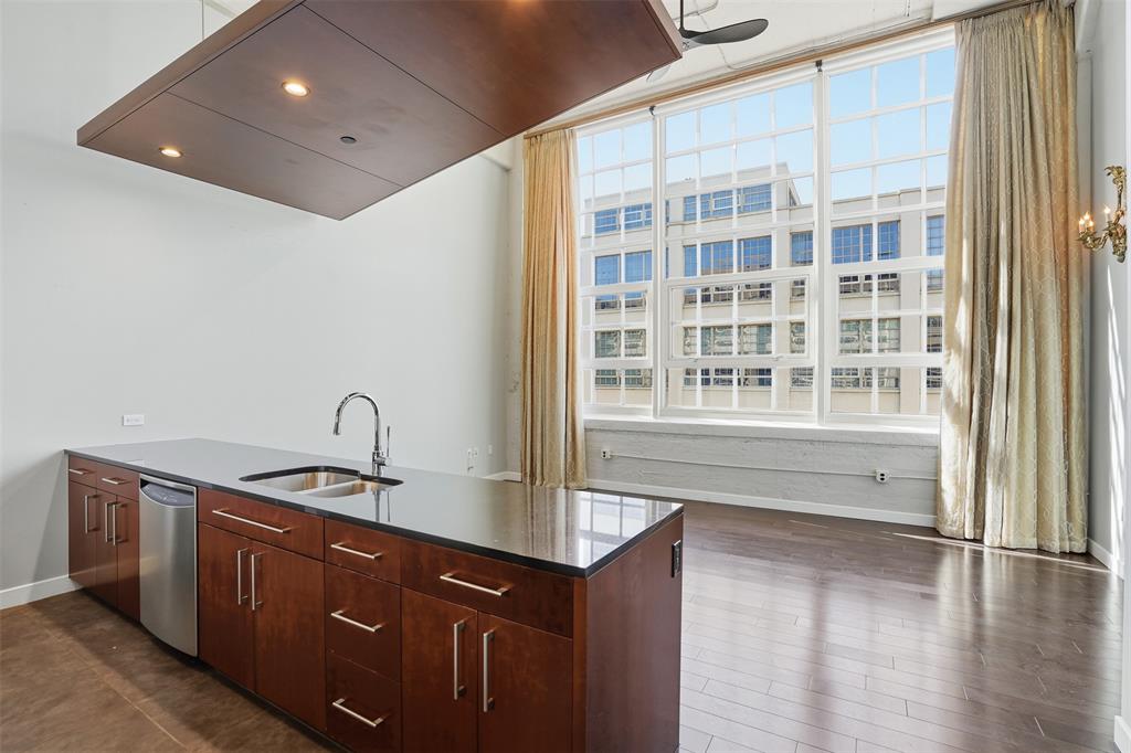 One Montgomery Plaza Residence Condo - Residential