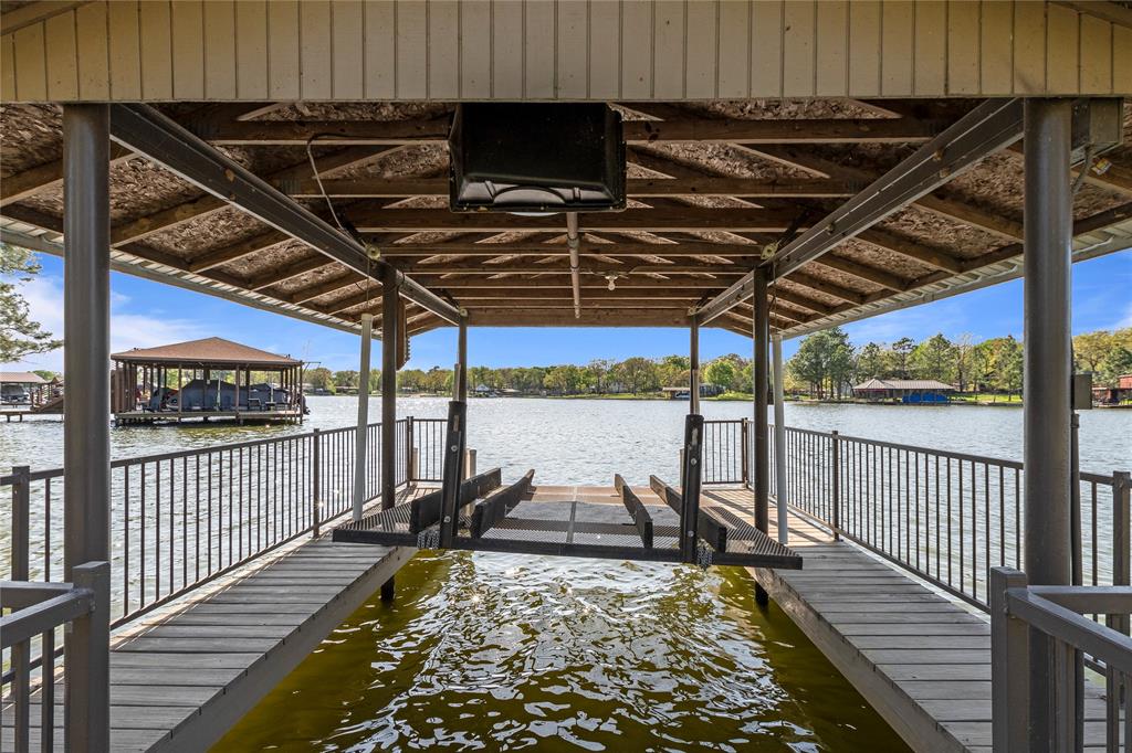 Bushwhacker Peninsula Sub - Residential