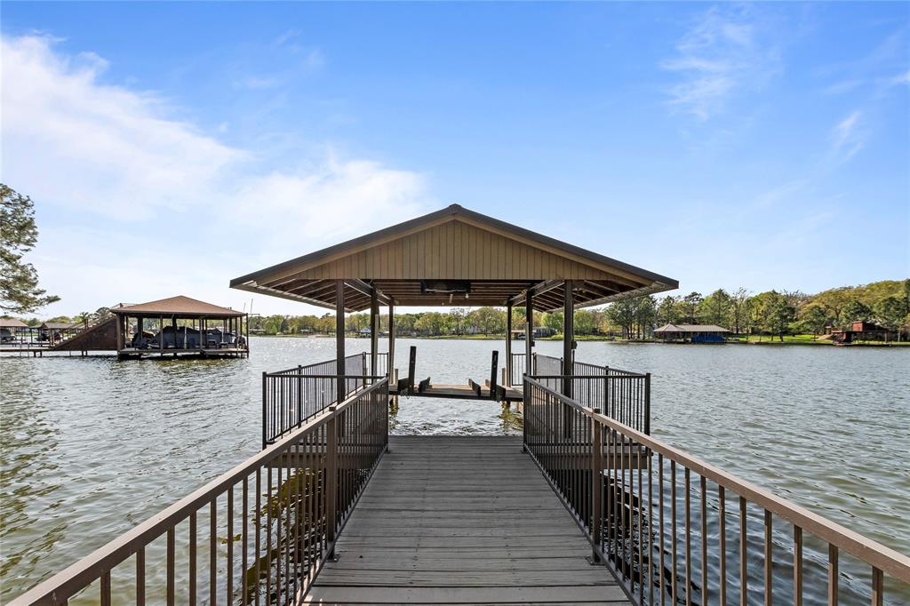 Bushwhacker Peninsula Sub - Residential