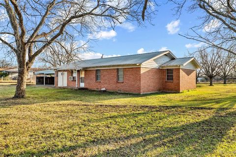 Tiny photo for 508 Fannin Street, Millsap, TX 76066 (MLS # 21197446)