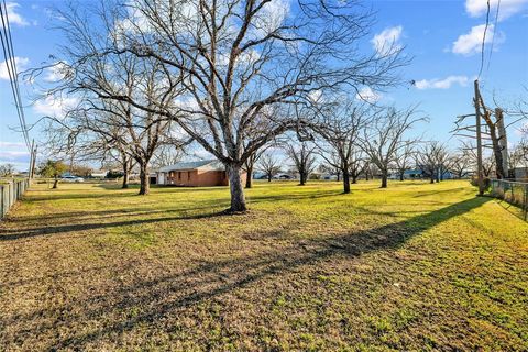 Tiny photo for 508 Fannin Street, Millsap, TX 76066 (MLS # 21197446)