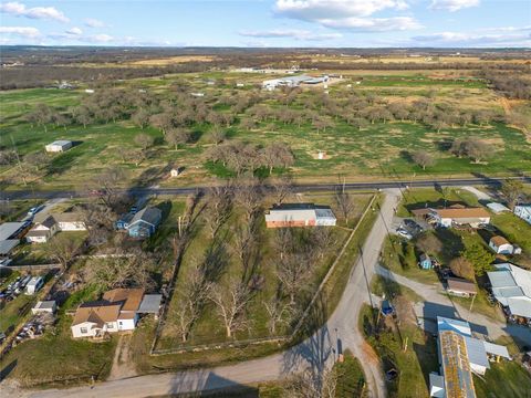 Tiny photo for 508 Fannin Street, Millsap, TX 76066 (MLS # 21197446)