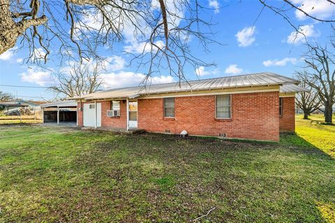 Tiny photo for 508 Fannin Street, Millsap, TX 76066 (MLS # 21197446)