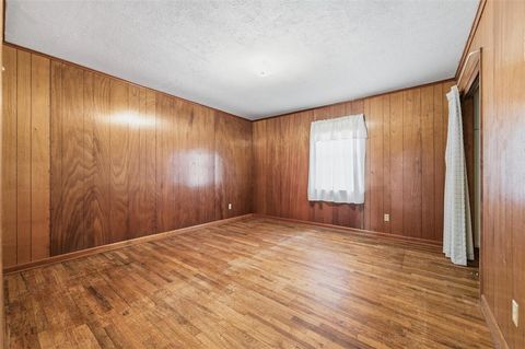 Tiny photo for 508 Fannin Street, Millsap, TX 76066 (MLS # 21197446)