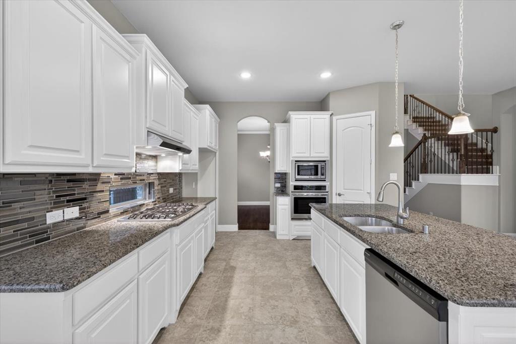2417 Barclay Court
