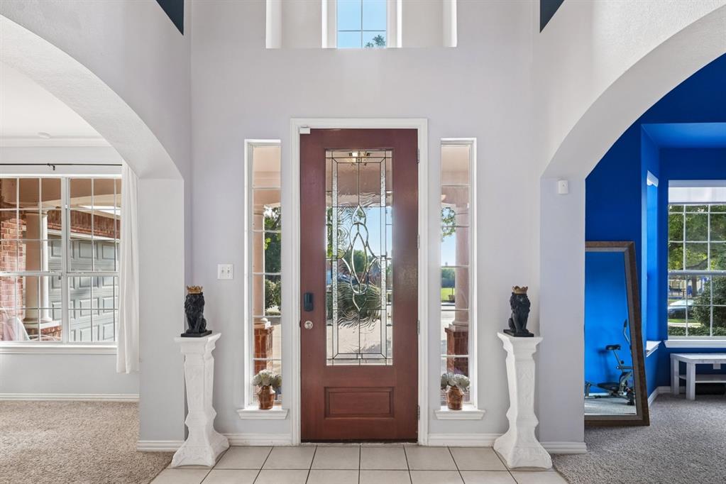 10005 Fairway Vista Drive