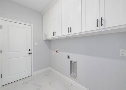 Tiny photo for 1013 Don Eve Court, Azle, TX 76020 (MLS # 21230895)