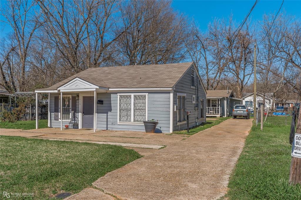 119 and 119 1/2 Thompson Street