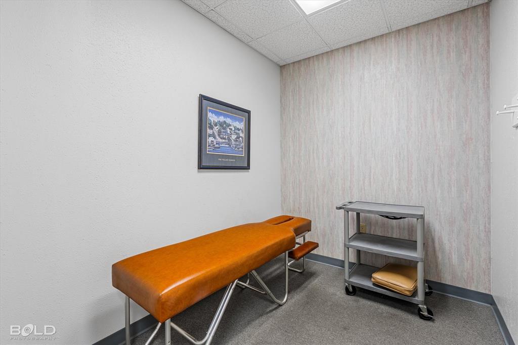 Southern Hills - Commercial Sale