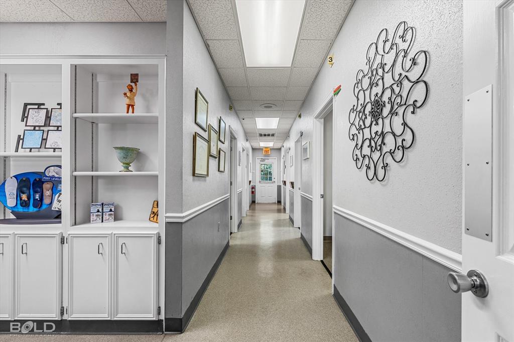 Southern Hills - Commercial Sale