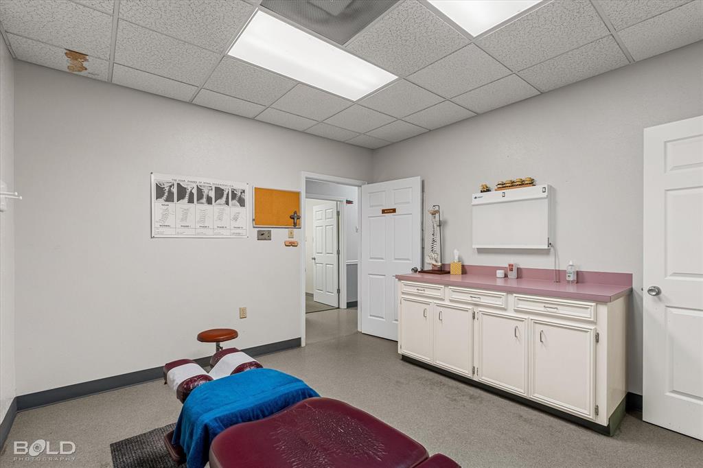 Southern Hills - Commercial Sale