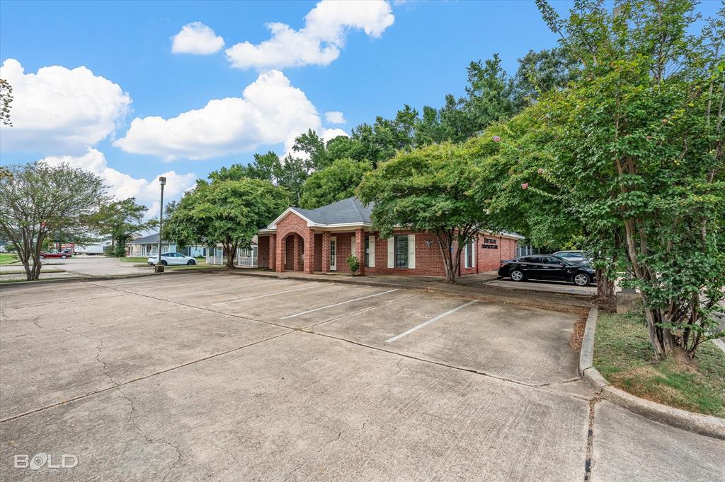 Southern Hills - Commercial Sale