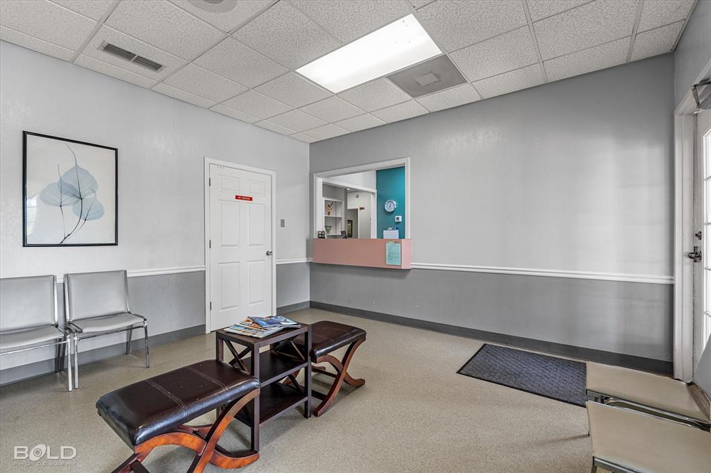 Southern Hills - Commercial Sale