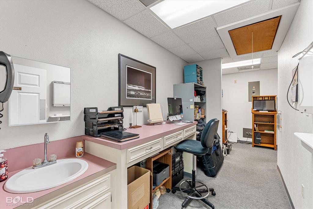 Southern Hills - Commercial Sale