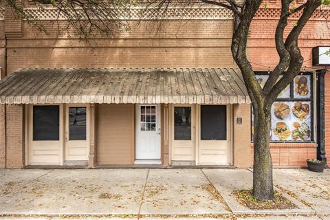 112 W Jefferson Street Palmer TX 75152