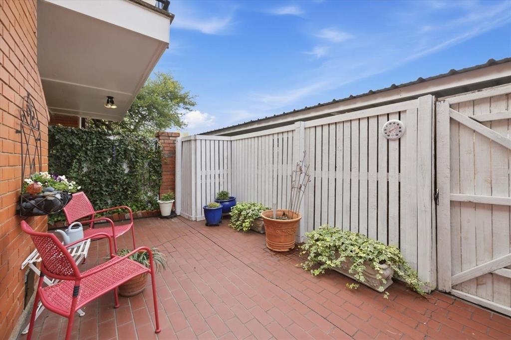 Indian Crk #2 - Residential