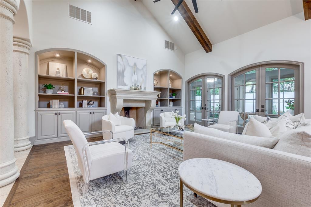 El Parado - Residential