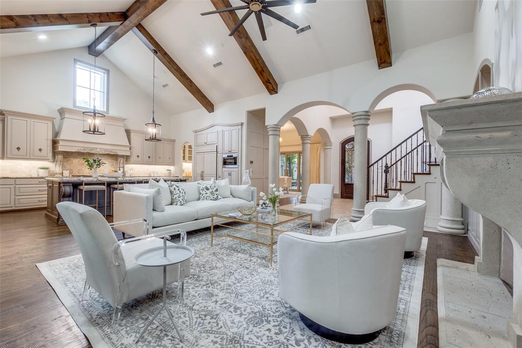 El Parado - Residential