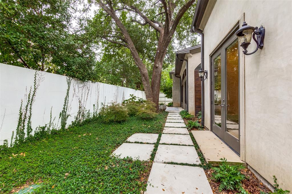 El Parado - Residential