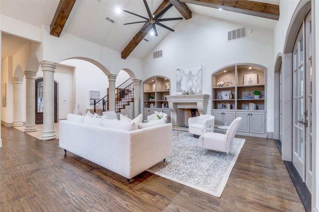 El Parado - Residential