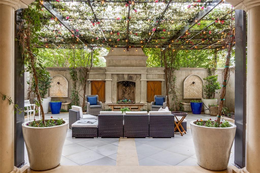 El Parado - Residential