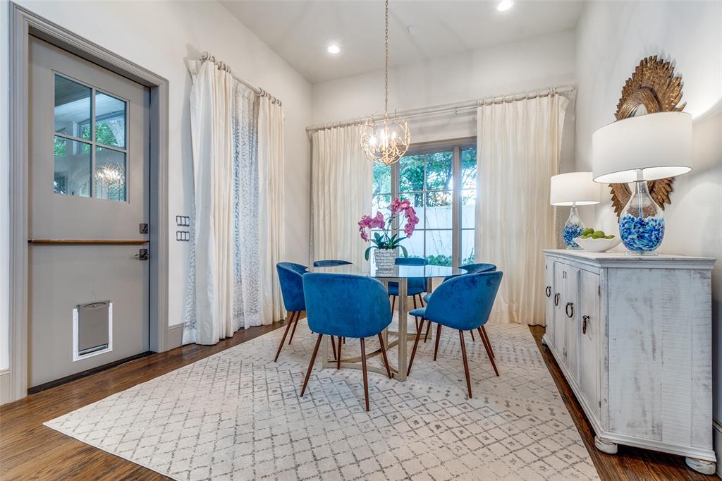 El Parado - Residential