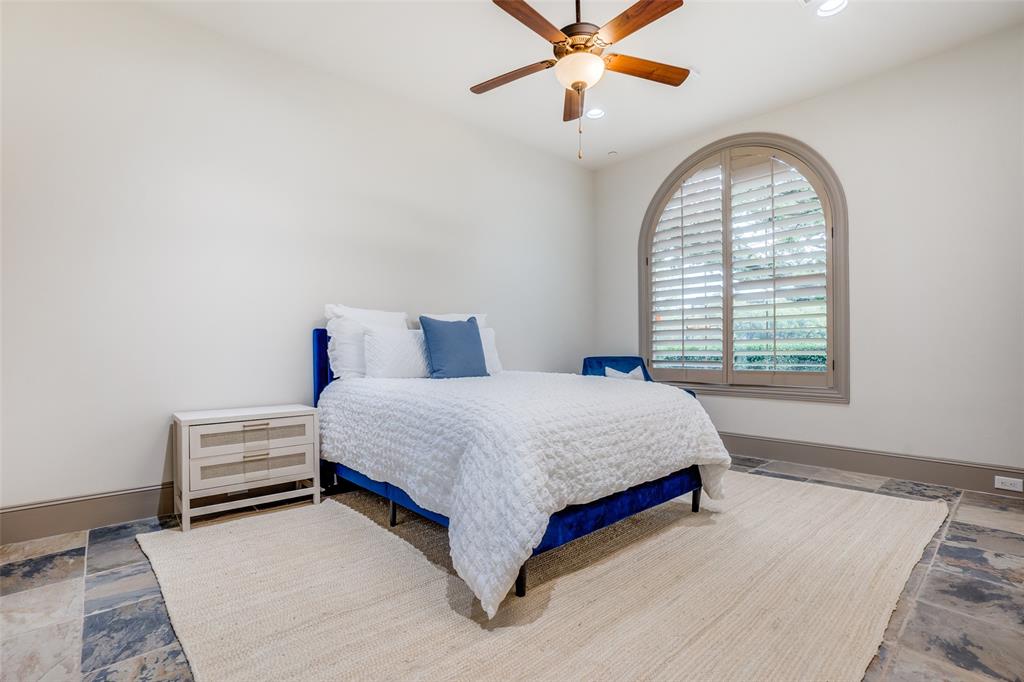 El Parado - Residential